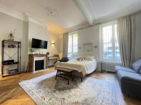 Cozy Studio Champs Elysée Arc de Triomphe 2